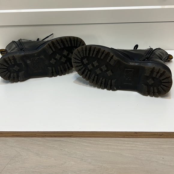 Dr. Martens JADON BOOT SMOOTH LEATHER PLATFORMS - Picture 5 of 5